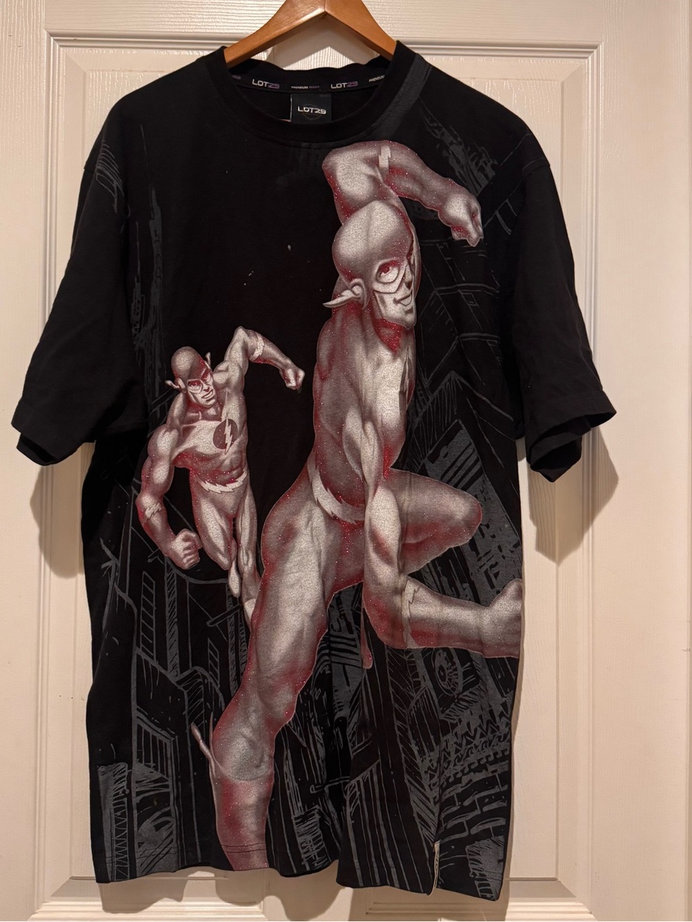 Lot29 X DC  Comic Graphic T-Shirt Mens XXL Black Grey Print  Flash Building Red
